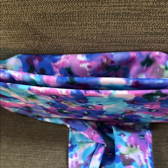 Vibrant Floral Belt Bag - Picture 4 of 5